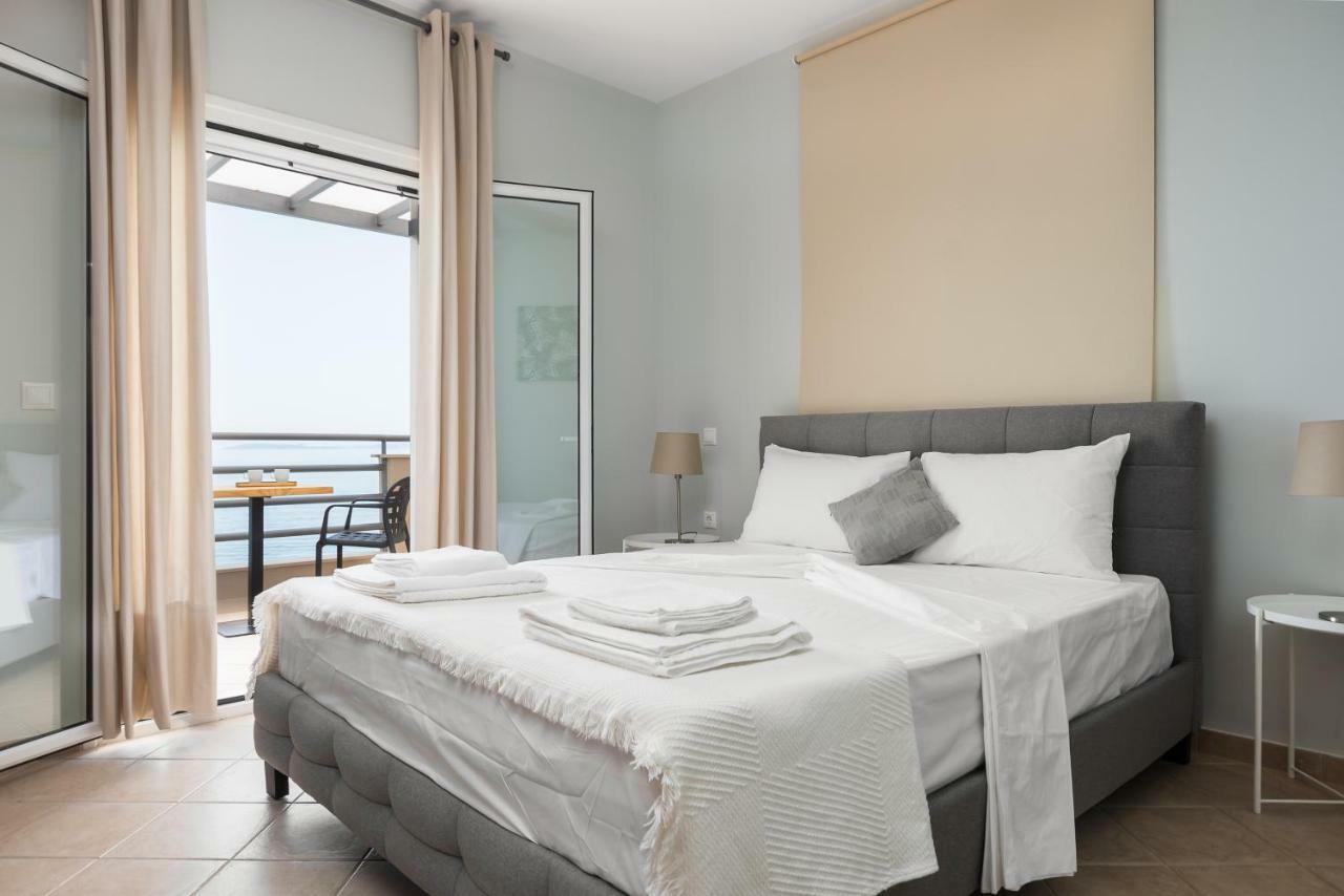 Glyfa Beach Villas Barbati Exteriér fotografie